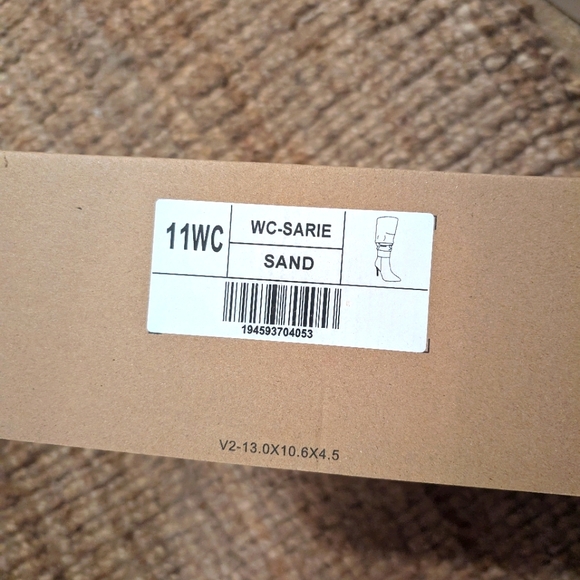 Wide calf boots - Picture 2 of 4